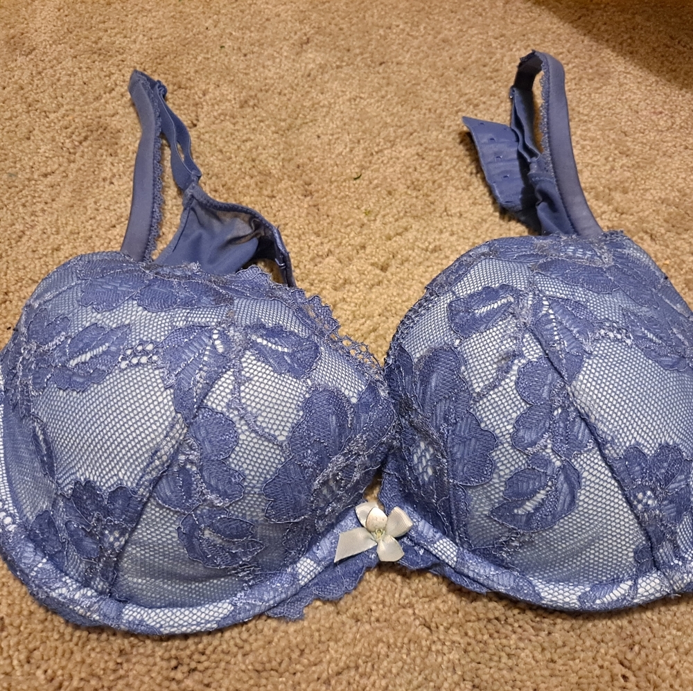 Victoria Secrets 36C Body by Victoria Bra